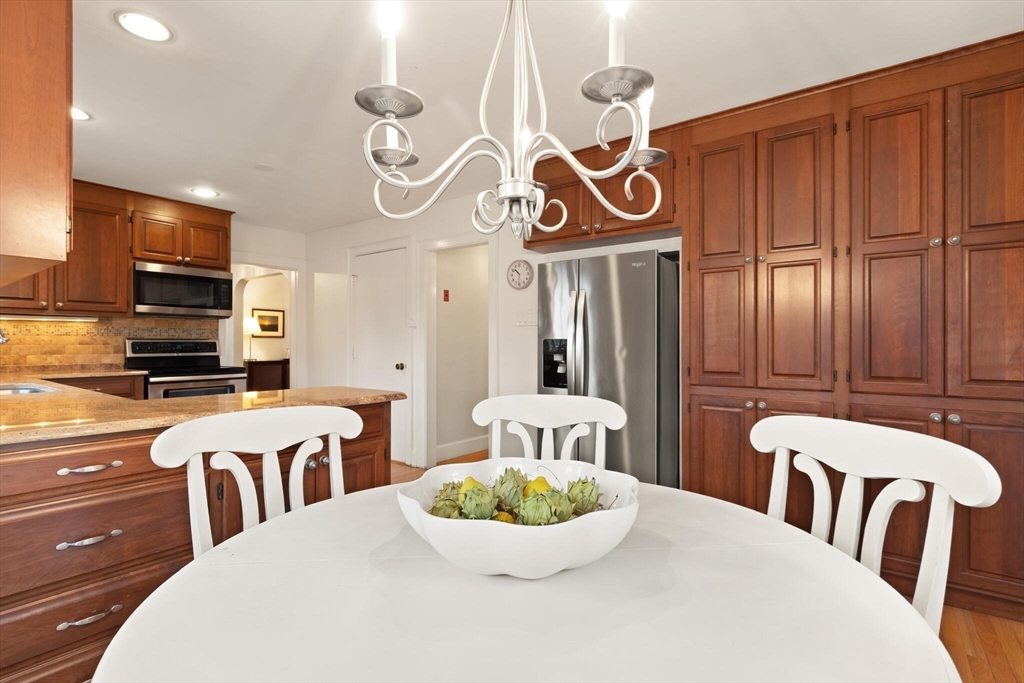 27 Burley Farm Road Danvers, MA 01923 - Photo 13 of 42