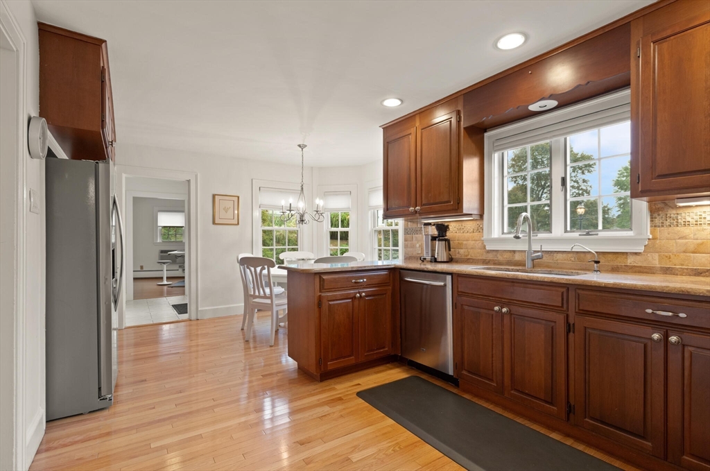 27 Burley Farm Road Danvers, MA 01923 - Photo 15 of 42