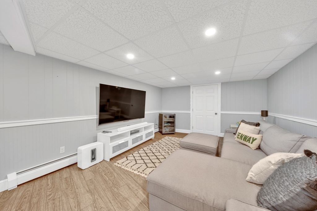 27 Burley Farm Road Danvers, MA 01923 - Photo 34 of 42