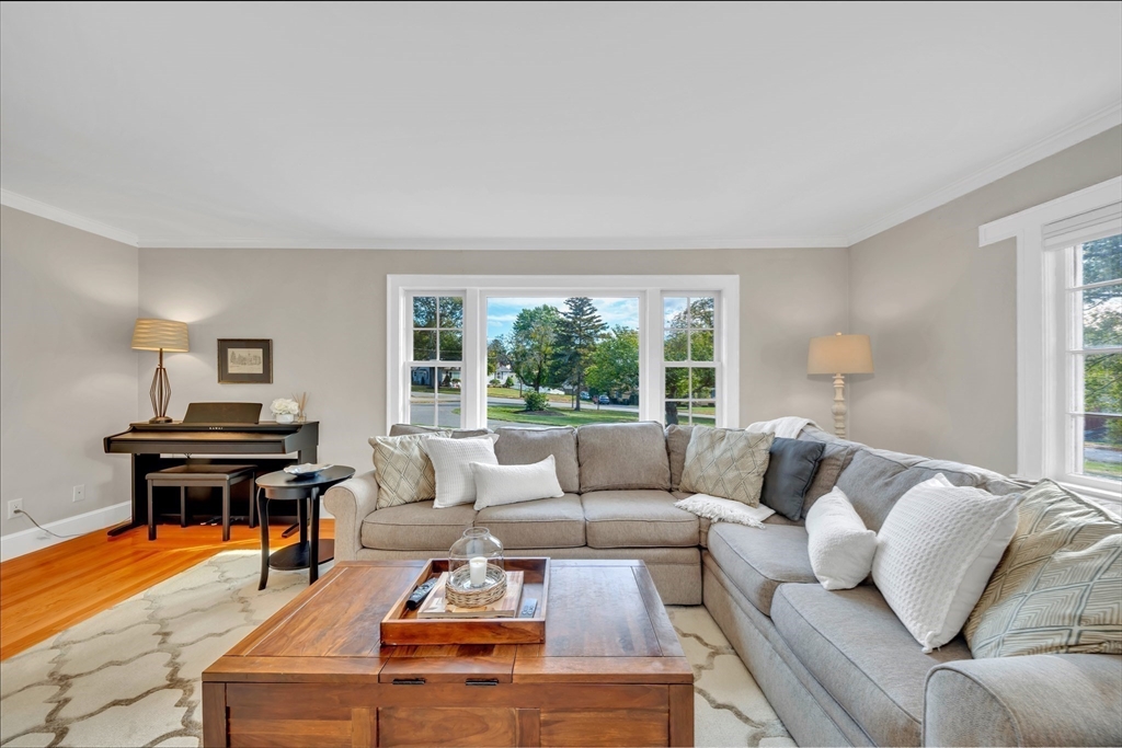 27 Burley Farm Road Danvers, MA 01923 - Photo 8 of 42