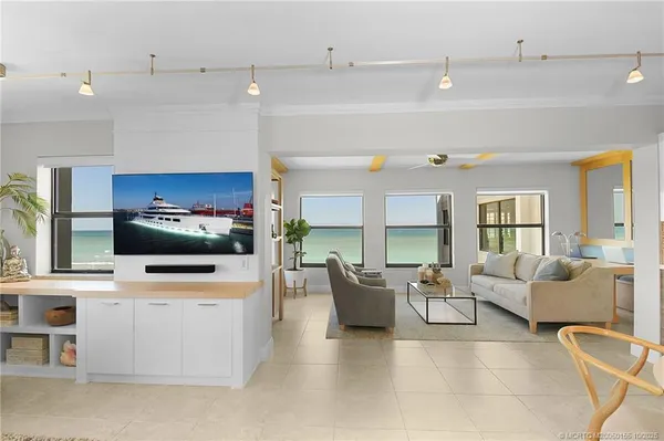 $8,500 | 1289 Northeast Ocean Boulevard, Unit 11, Jensen Beach, FL 34957