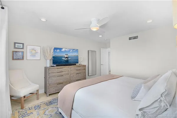 $8,500 | 1289 Northeast Ocean Boulevard, Unit 11, Jensen Beach, FL 34957