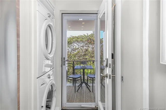 $8,500 | 1289 Northeast Ocean Boulevard, Unit 11, Stuart, FL 34996