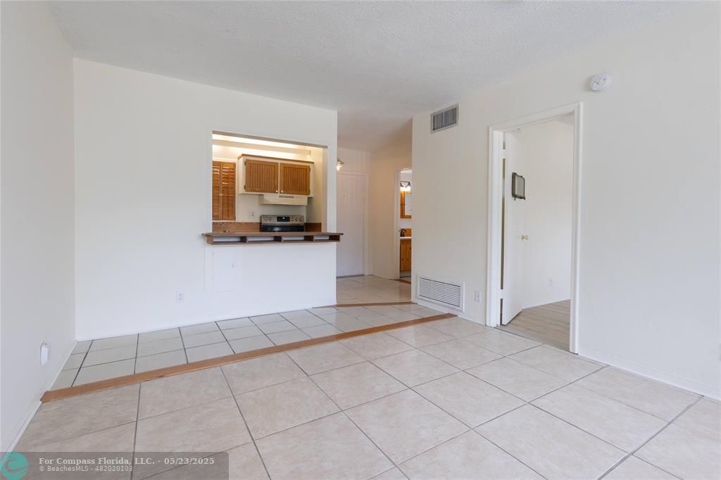 1001 Southeast 16th Street, Unit 8 Fort Lauderdale, FL 33316 - Photo 4 of 17