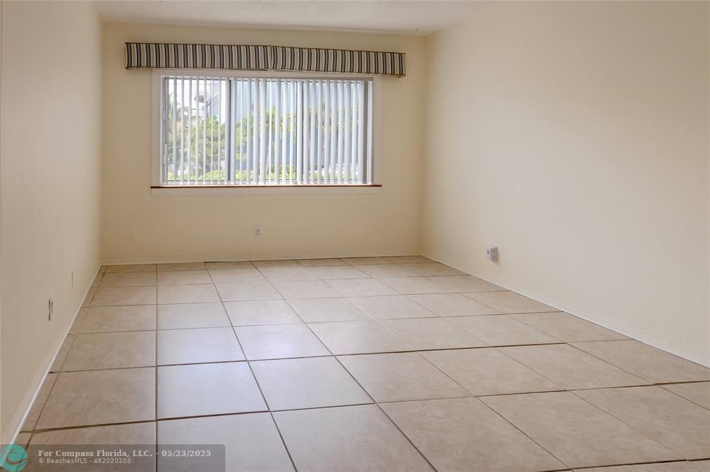 1001 Southeast 16th Street, Unit 8 Fort Lauderdale, FL 33316 - Photo 5 of 17