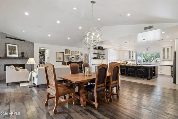 a picture of a glass window