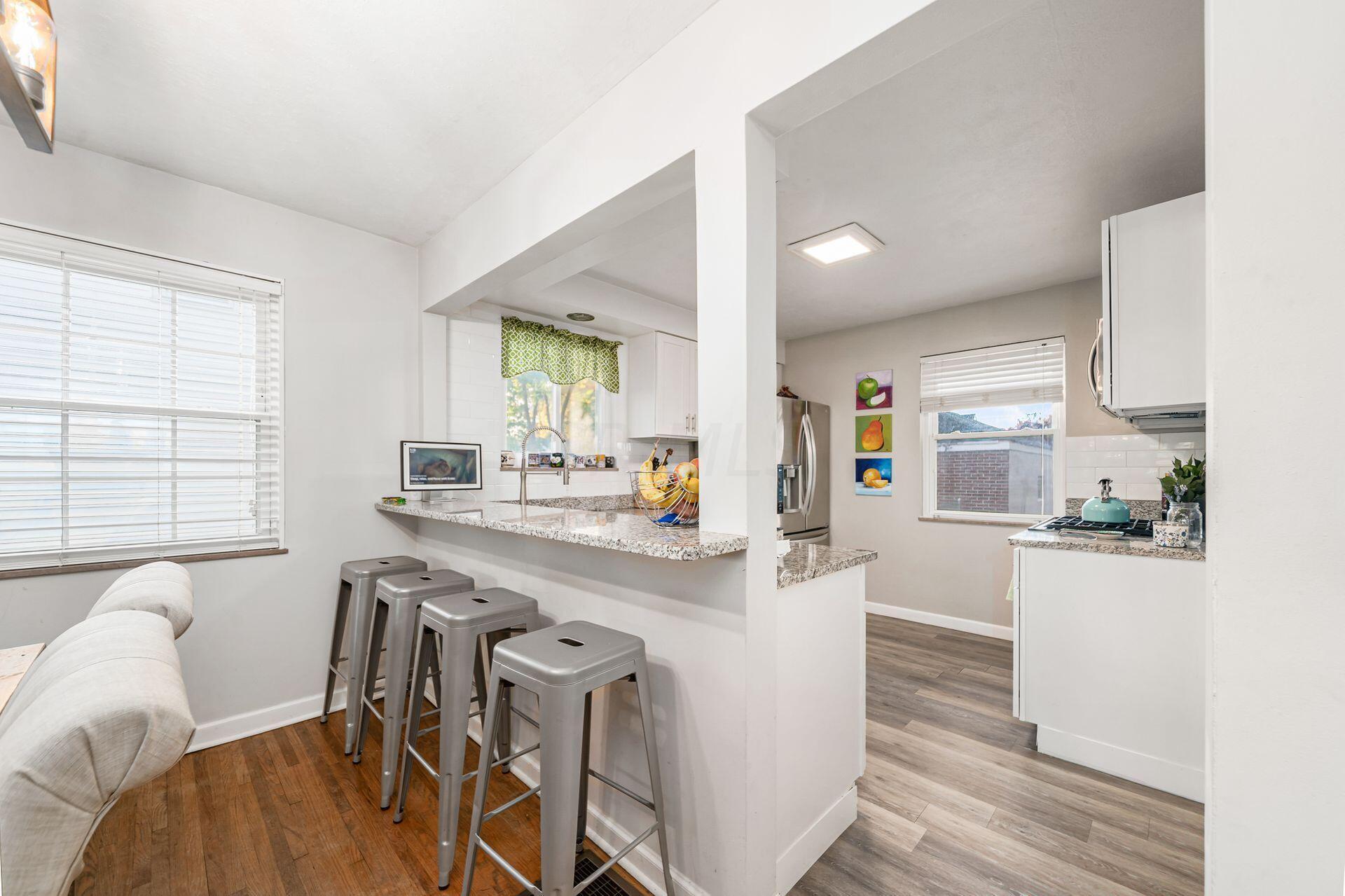 539 Acton Road Columbus, OH 43214 - Photo 11 of 47 Kitchen