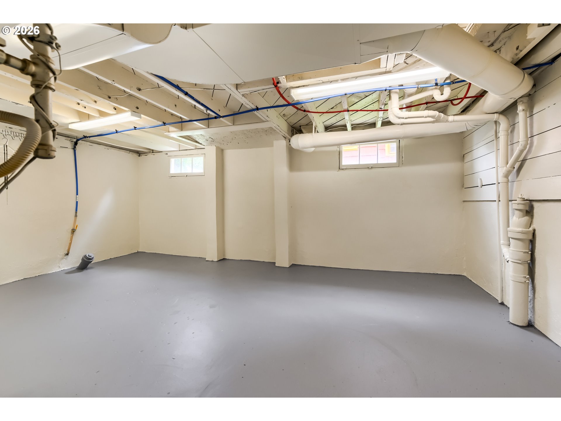 5812 Southeast Bush Street Portland, OR 97206 - Photo 25 of 27 a view of a room with an empty space