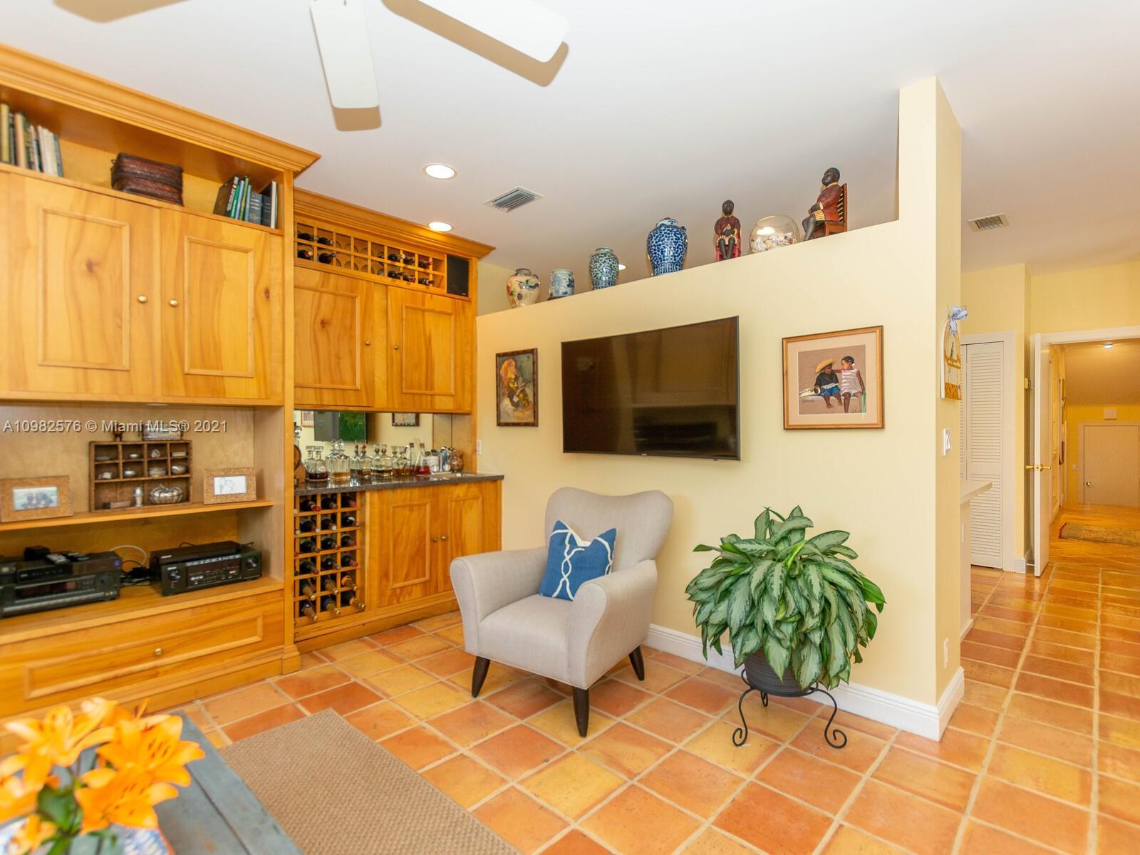 390 Atlantic Road Key Biscayne, FL 33149 - Photo 14 of 31