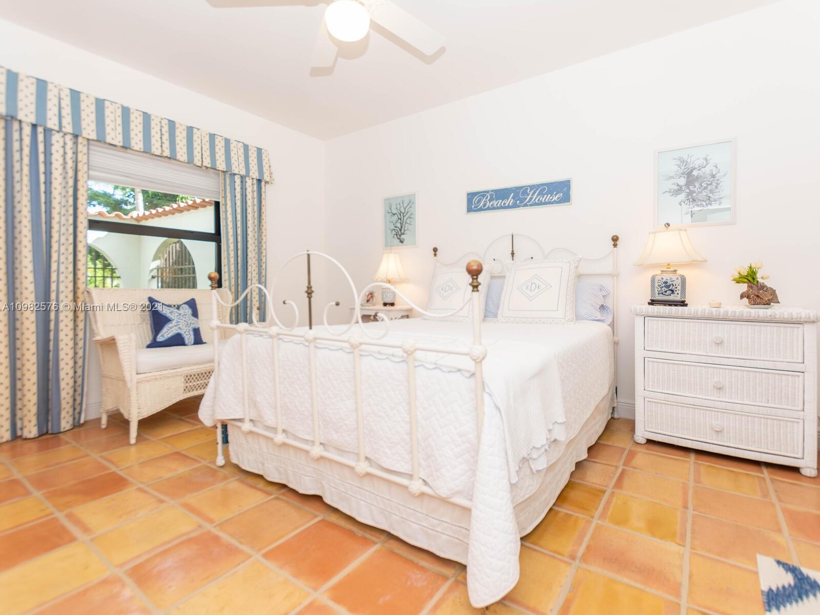 390 Atlantic Road Key Biscayne, FL 33149 - Photo 15 of 31