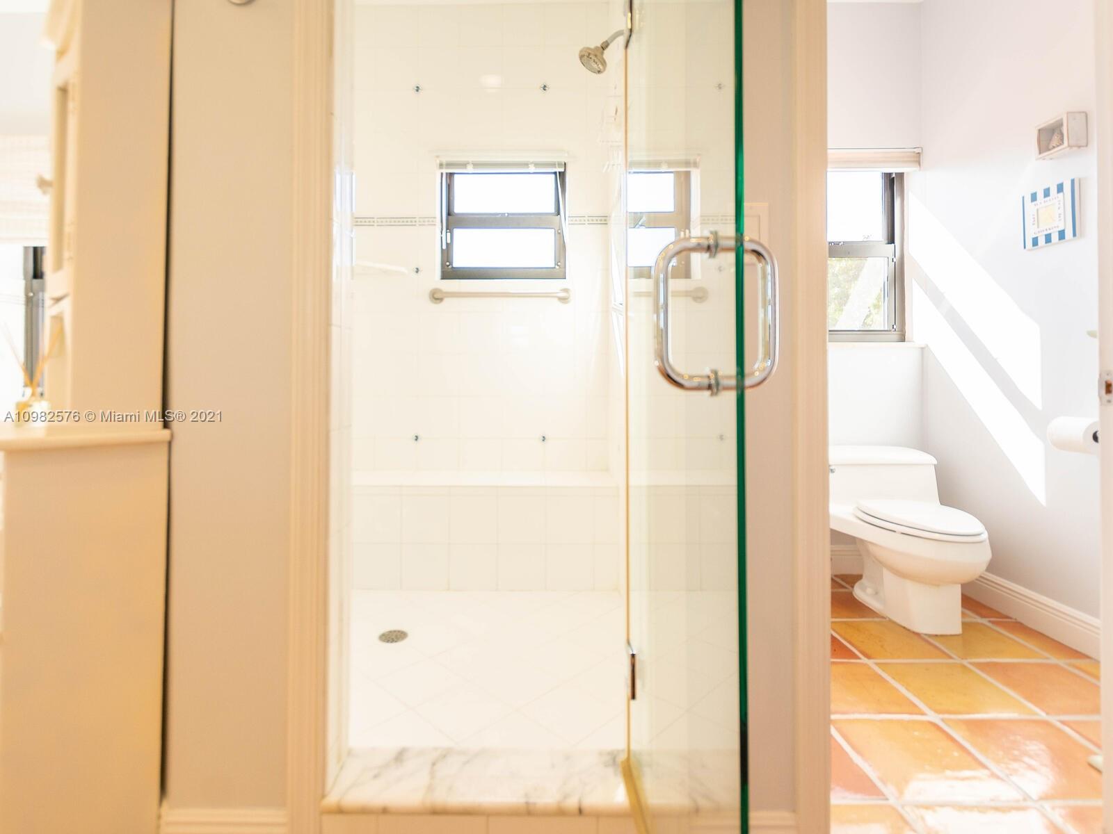 390 Atlantic Road Key Biscayne, FL 33149 - Photo 21 of 31