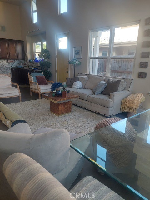 1626 Monterey Avenue Grover Beach, CA 93433 - Photo 8 of 11 living area wirth high ceilings ..loads of windows
