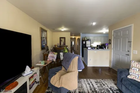 $750,000 | 297 Avon Avenue, Newark, NJ 07108