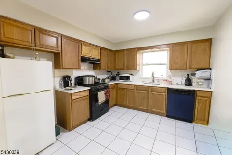 $750,000 | 297 Avon Avenue, Newark, NJ 07108