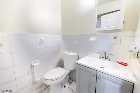 $750,000 | 297 Avon Avenue, Newark, NJ 07108