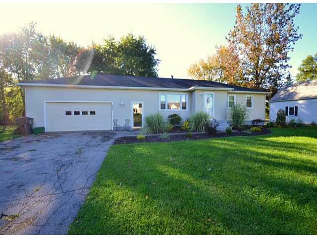 837 Flynn Road Greece, NY 14612 - Photo 1 of 1 Exterior Front
