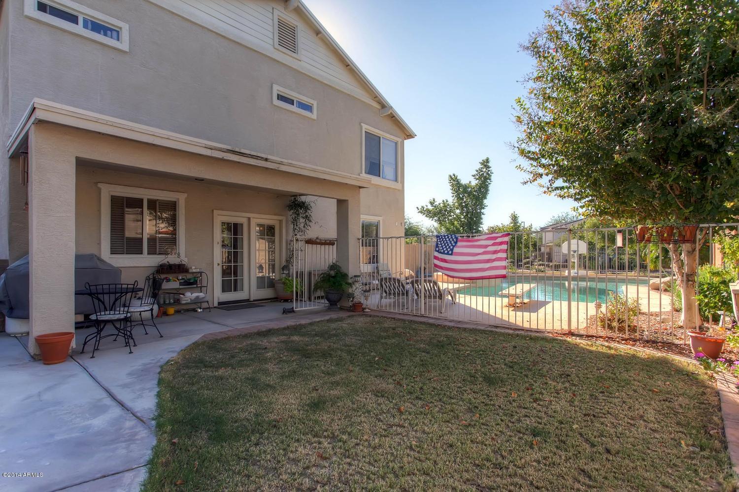 2544 East Del Rio Court Gilbert, AZ 85295 - Photo 22 of 27 2544 E Del Rio Ct Gilbert AZ-large-022-B