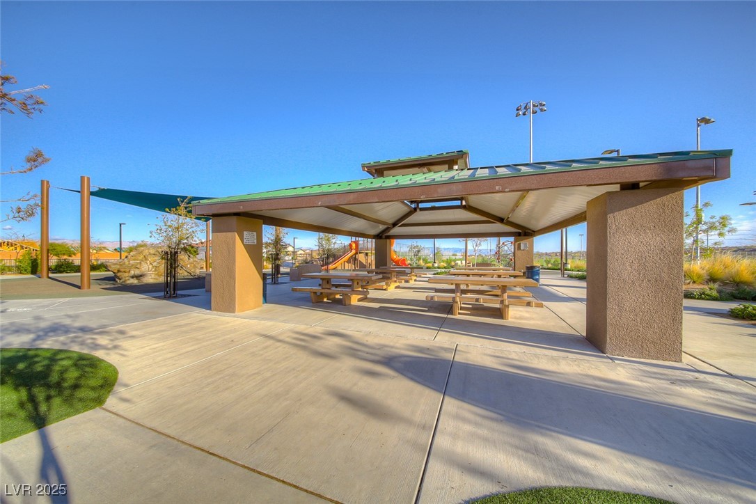 2722 Luzzi Walk Henderson, NV 89044 - Photo 21 of 32