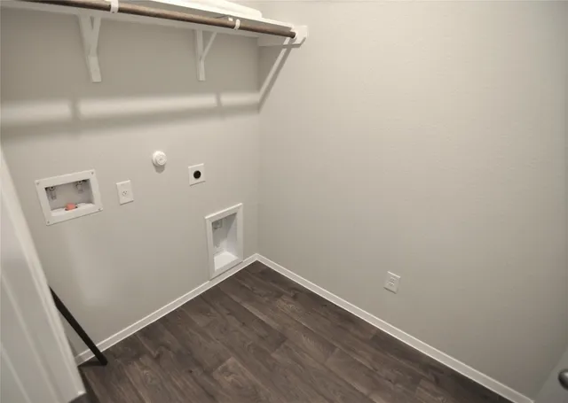 a view of utility room