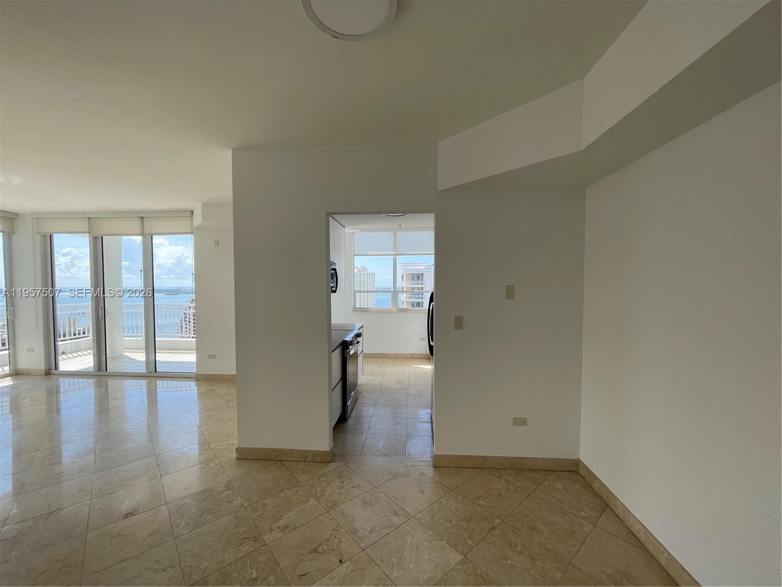801 Brickell Key Boulevard, Unit 2511 Miami, FL 33131 - Photo 11 of 24