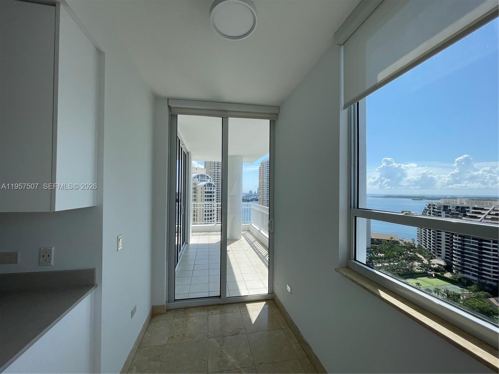 801 Brickell Key Boulevard, Unit 2511 Miami, FL 33131 - Photo 16 of 24