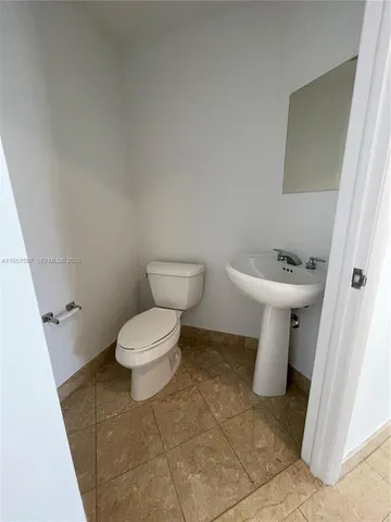 $5,500 | 801 Brickell Key Boulevard, Unit 2511, Miami, FL 33131