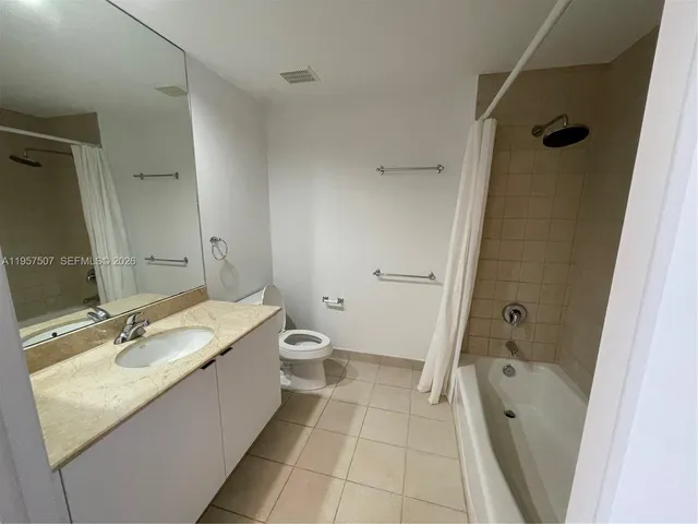 $5,500 | 801 Brickell Key Boulevard, Unit 2511, Miami, FL 33131