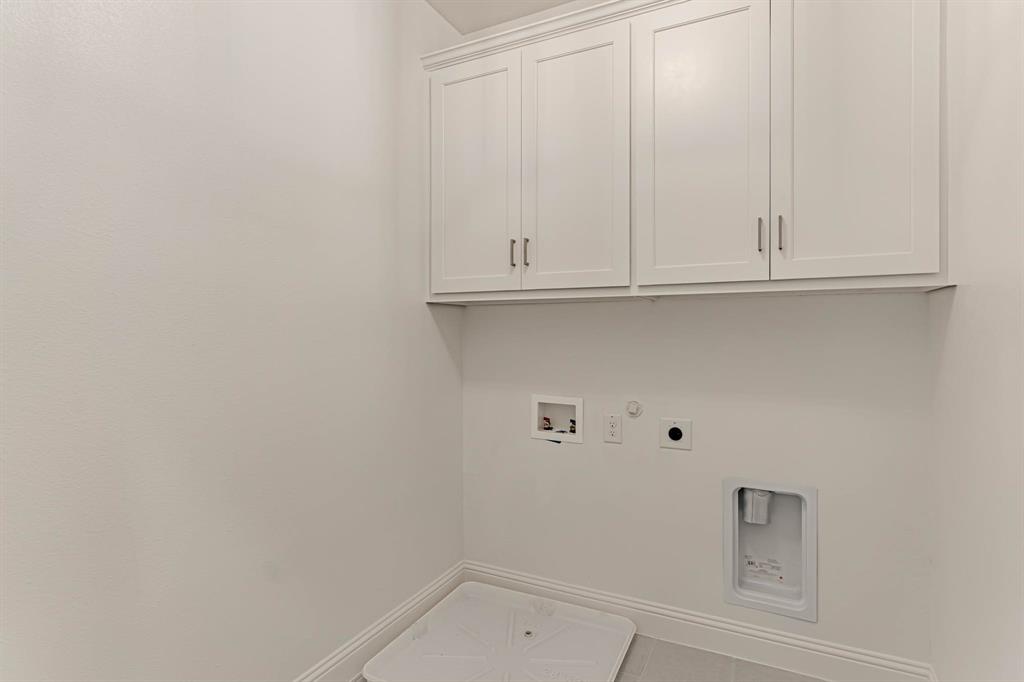 2136 Village Walk Lane Aledo, TX 76008 - Photo 14 of 38