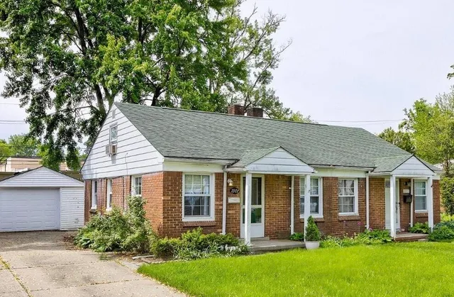 $210,000 | 1977 Princeton Road, Berkley, MI 48072