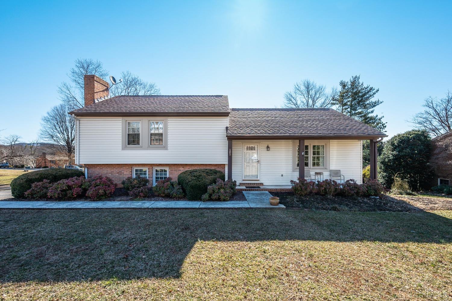 105 Old Post Road Lynchburg, VA 24502 - Photo 1 of 50 Gallery Image 1