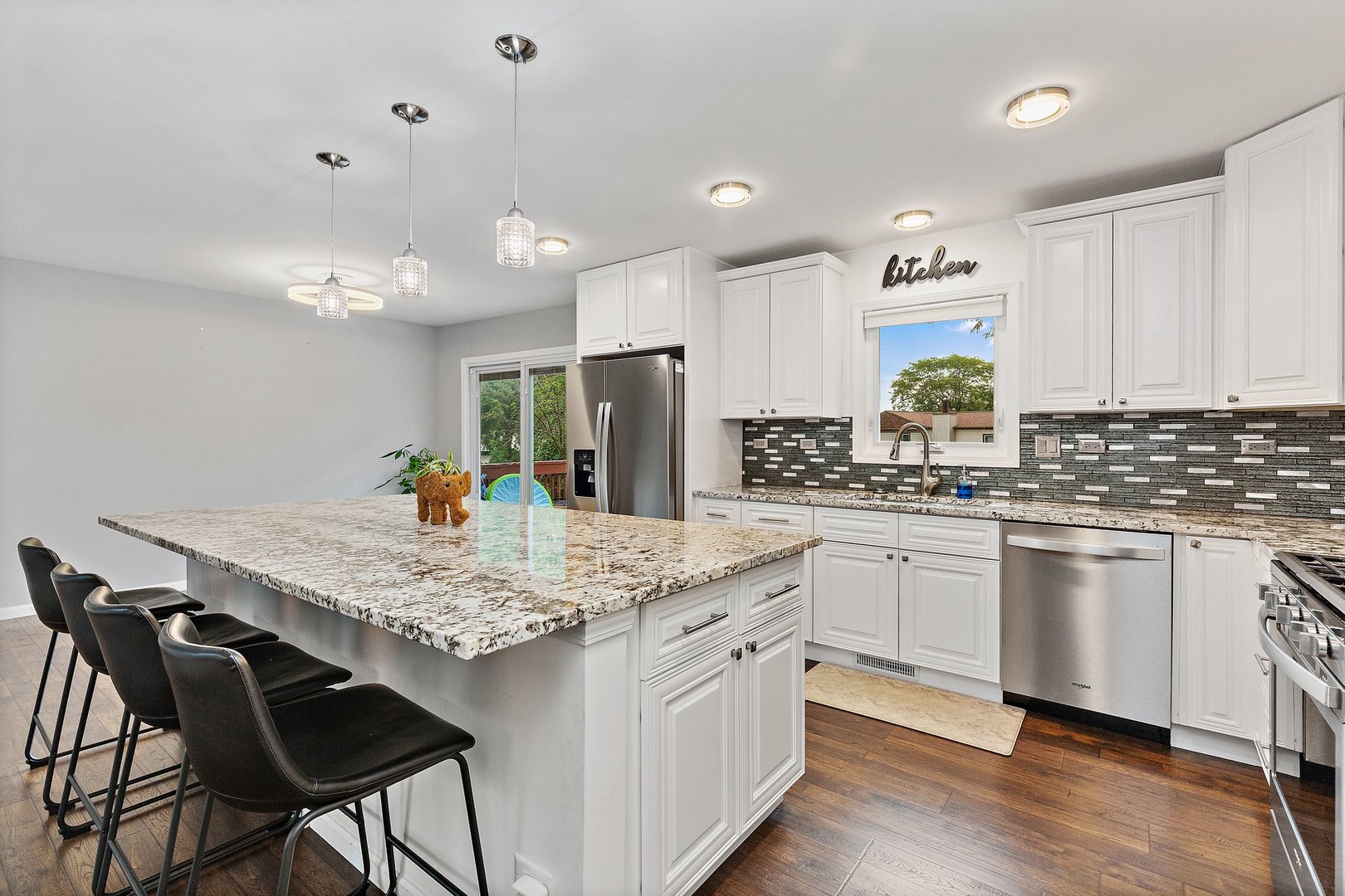 474 Galahad Road Bolingbrook, IL 60440 - Photo 5 of 20