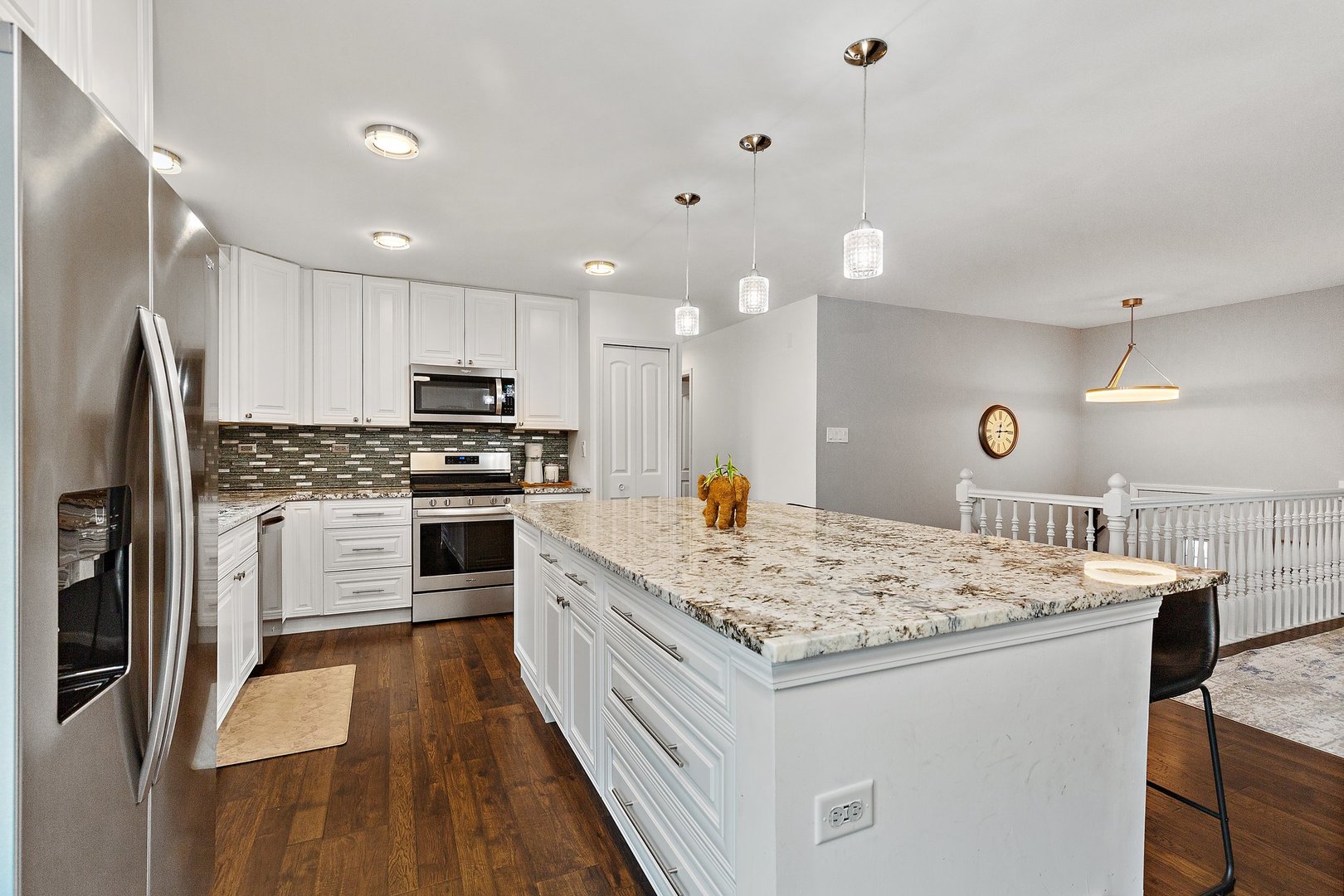 474 Galahad Road Bolingbrook, IL 60440 - Photo 7 of 20