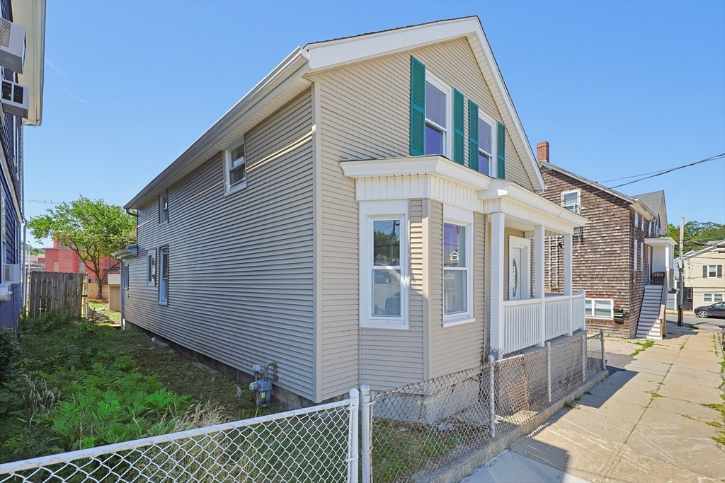 17 Langley Street Fall River, MA 02720 - Photo 3 of 42