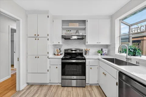 $1,079,000 | 856 Linda Vista Street, San Jose, CA 95127