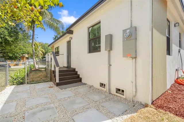 a view of outdoor space