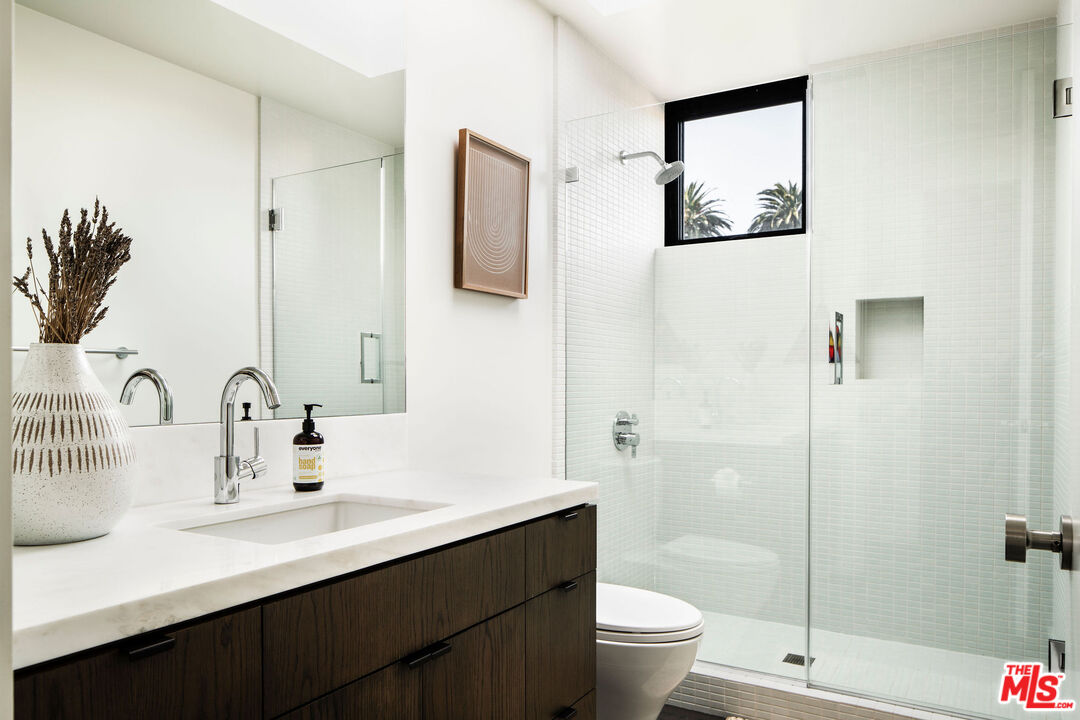 2013 Louella Avenue Venice, CA 90291 - Photo 20 of 26 a bathroom with a sink toilet and shower