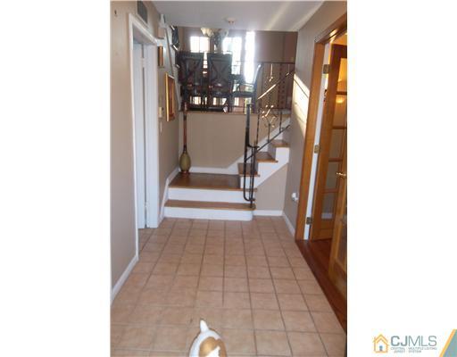 270 Garner Road North Brunswick, NJ 08902 - Photo 13 of 16 Gallery Image 13