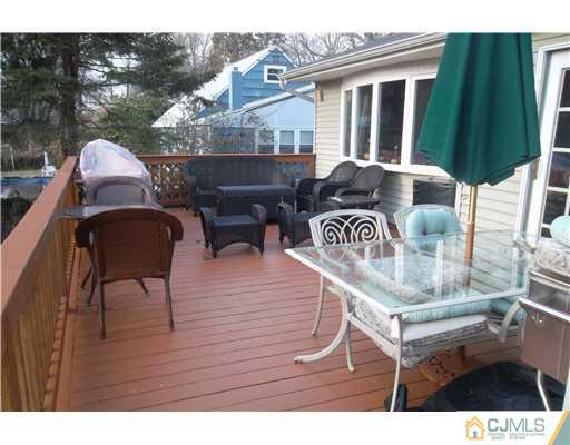 270 Garner Road North Brunswick, NJ 08902 - Photo 16 of 16 Gallery Image 16