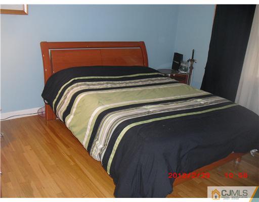 270 Garner Road North Brunswick, NJ 08902 - Photo 6 of 16 Gallery Image 6
