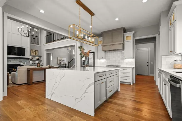 $1,895,000 | 11705 West 170th Street, Overland Park, KS 66221