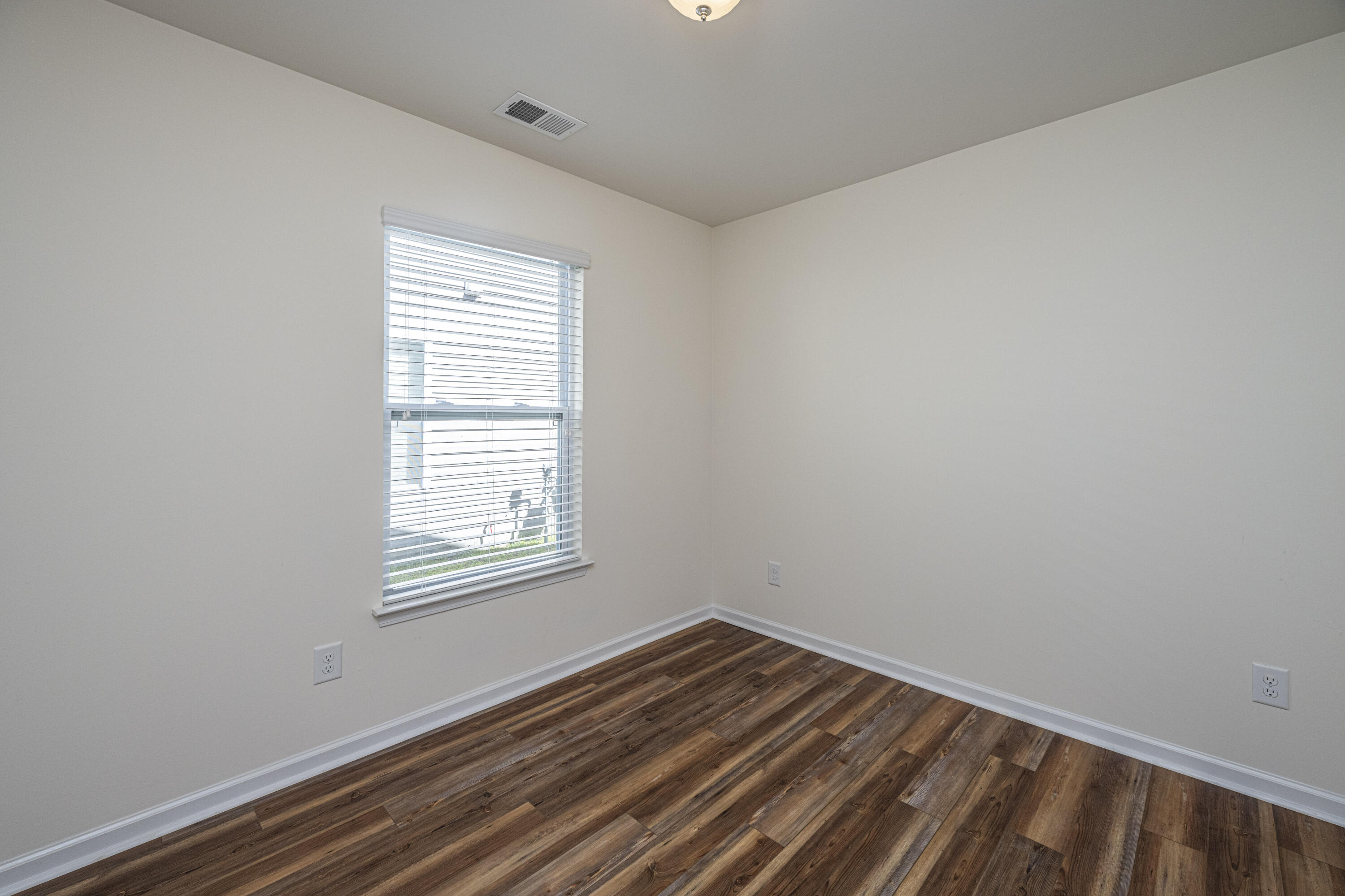 110 Brittondale Road Summerville, SC 29485 - Photo 13 of 27 Guest Bedroom #2
