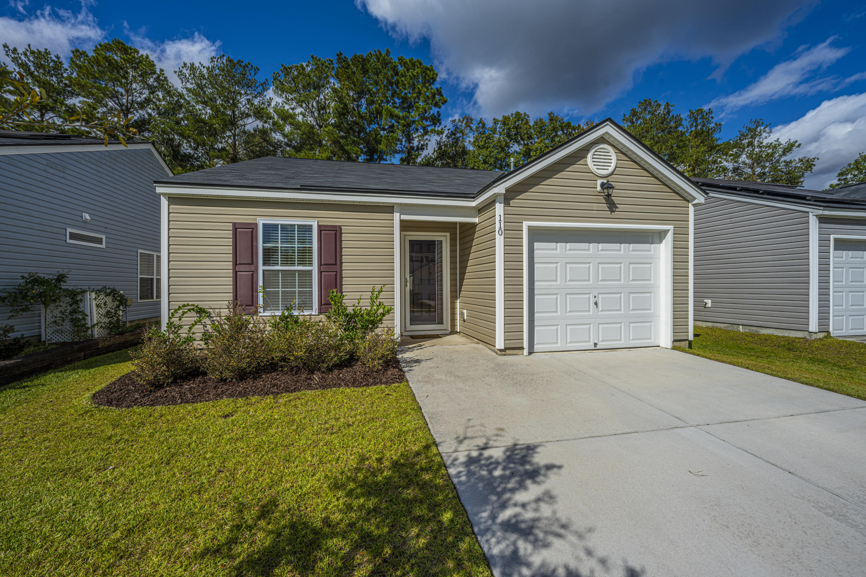 110 Brittondale Road Summerville, SC 29485 - Photo 3 of 27 Exterior