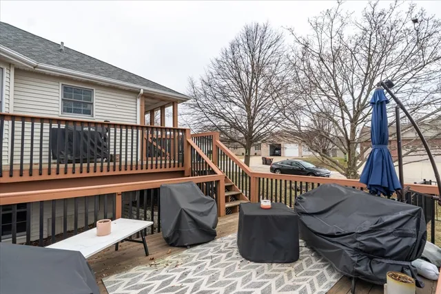 $469,900 | 901 Barbara Drive, Heyworth, IL 61745