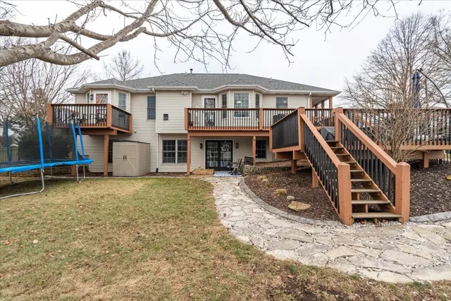 $469,900 | 901 Barbara Drive, Heyworth, IL 61745