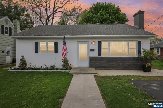 a front view of house with yard