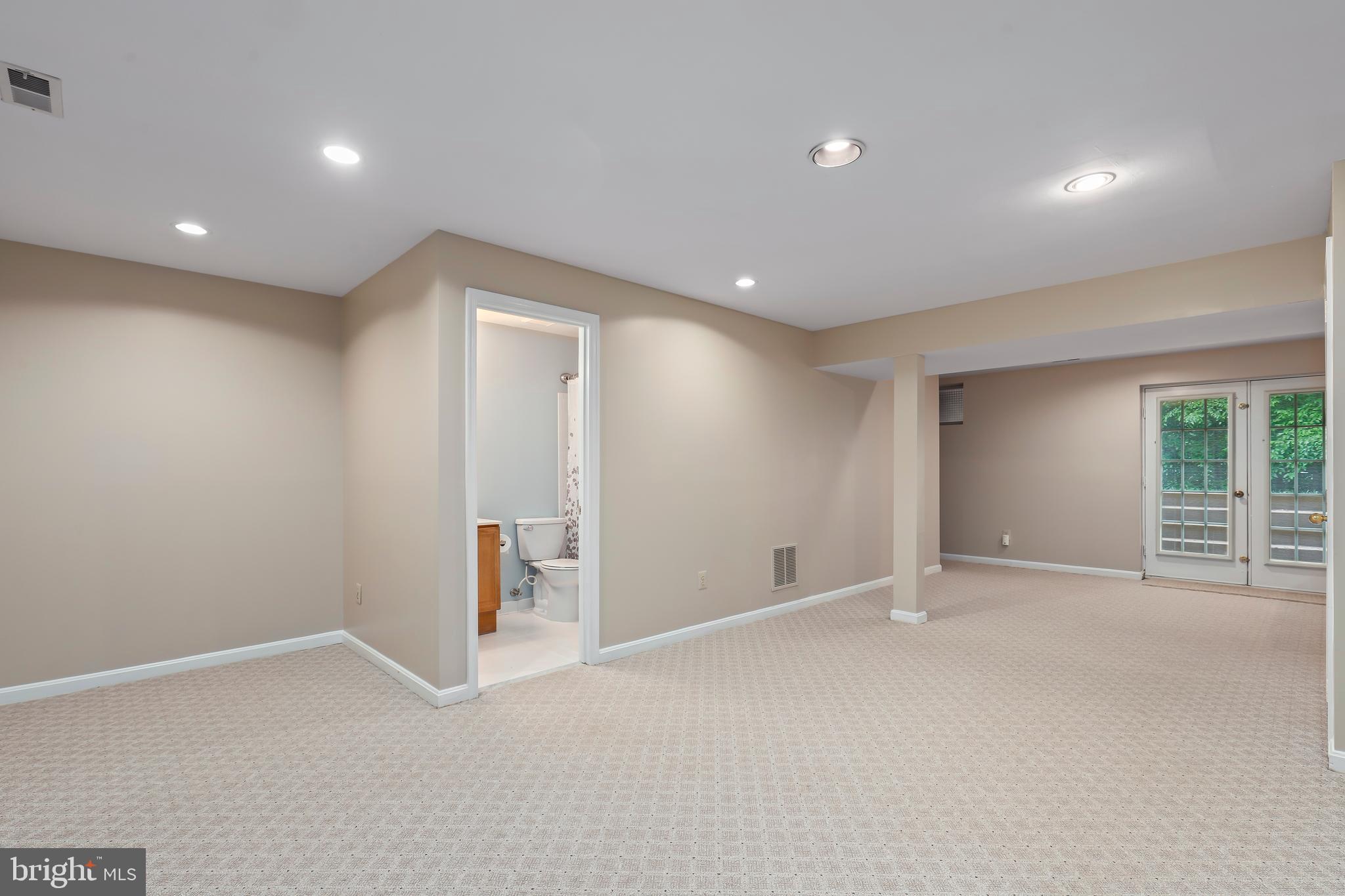8530 Hooes Road Springfield, VA 22153 - Photo 42 of 50 Gallery Image 42