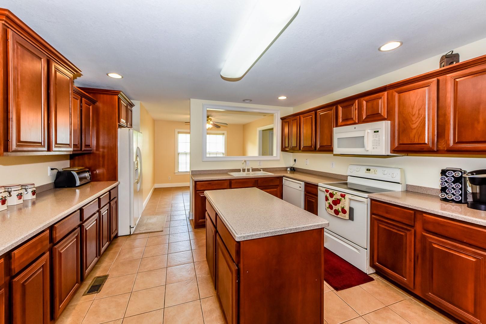 1019 Blockhouse Road Maryville, TN 37803 - Photo 3 of 36 Kitchen