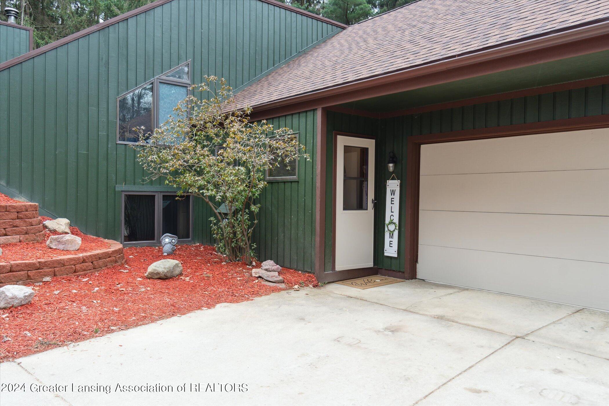 12684 Upton Road Bath, MI 48808 - Photo 6 of 68 06-12684-Upton-Rd-Bath-Twp-MI-48808-Wind