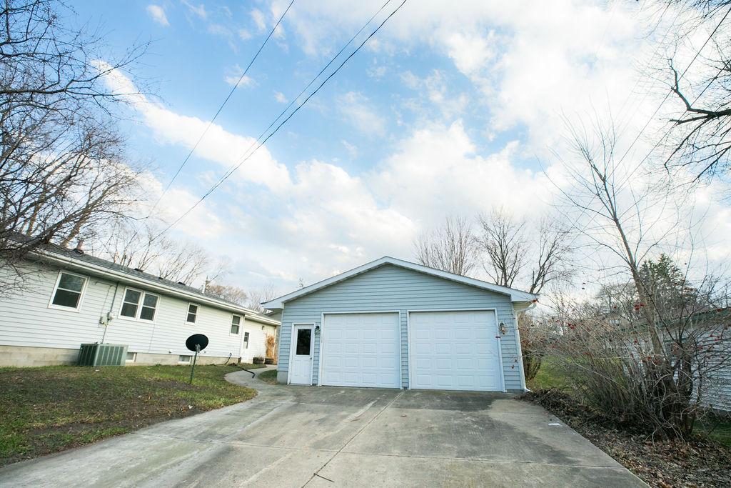 581 Pleasant Street Dassel, MN 55325 - Photo 2 of 28