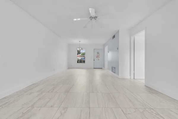 $1,490 | 811 Salem Lane, Lake Worth, FL 33467